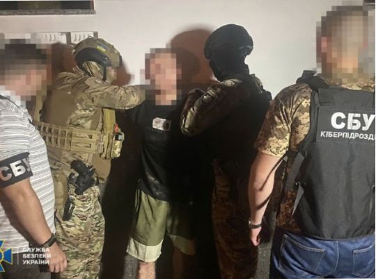 Плював у військових: у Полтаві затримали блогера-провокатора